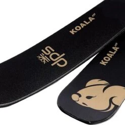 DPS Koala 118 Foundation Skis 2023 -Blizzard Boards ba2055de32dd78071dcb9ec573702a47276ec89e009134ad9433773ac083a15b 55062.1682957401